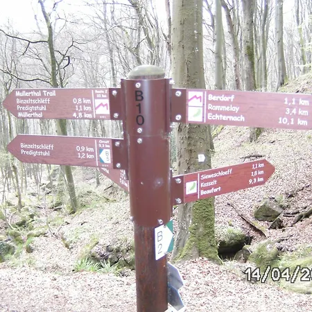 לינה וארוחת בוקר De Boerderij